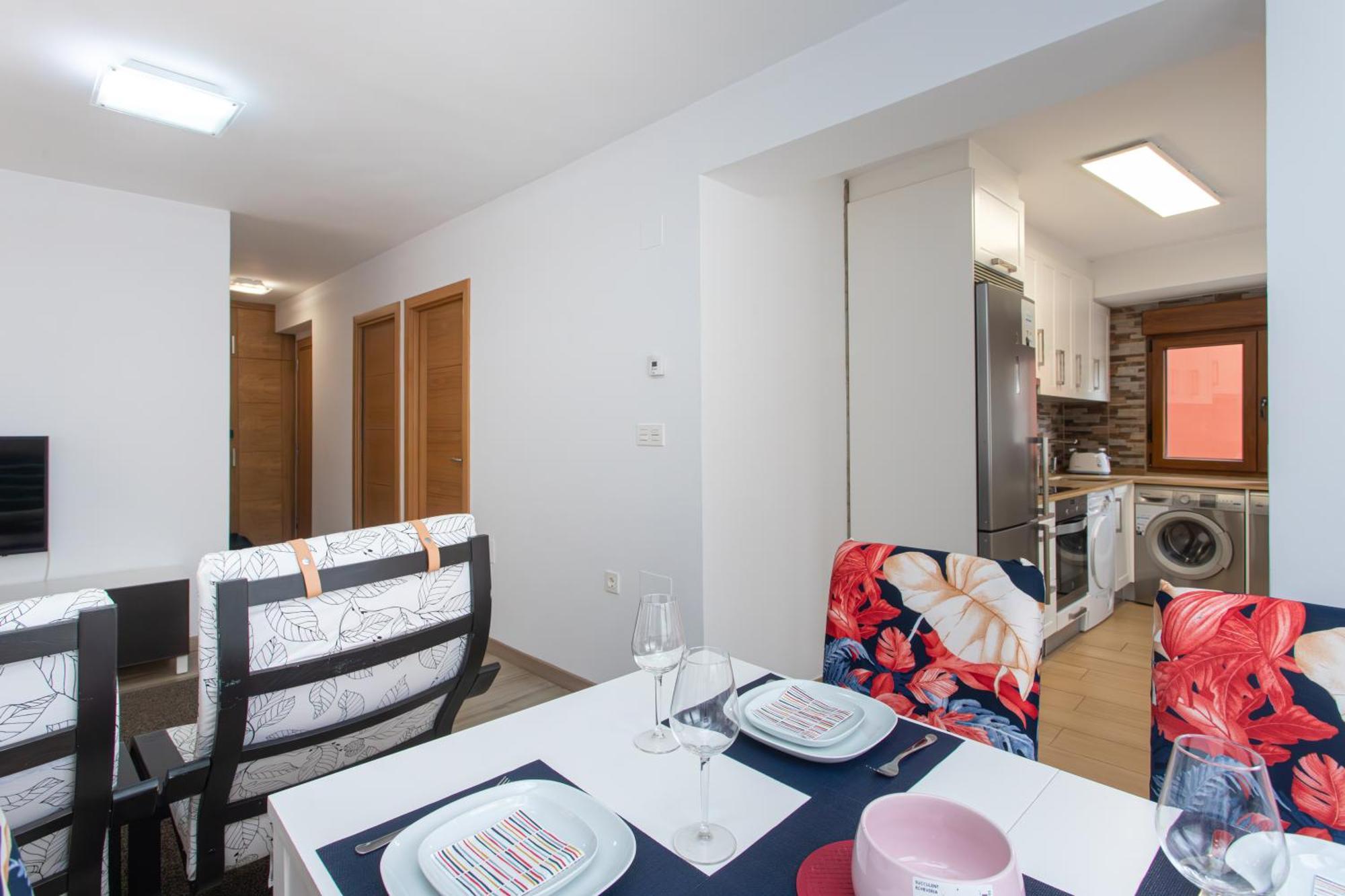 La Plaza De Cangas Apartamento Turistico Onís Екстериор снимка