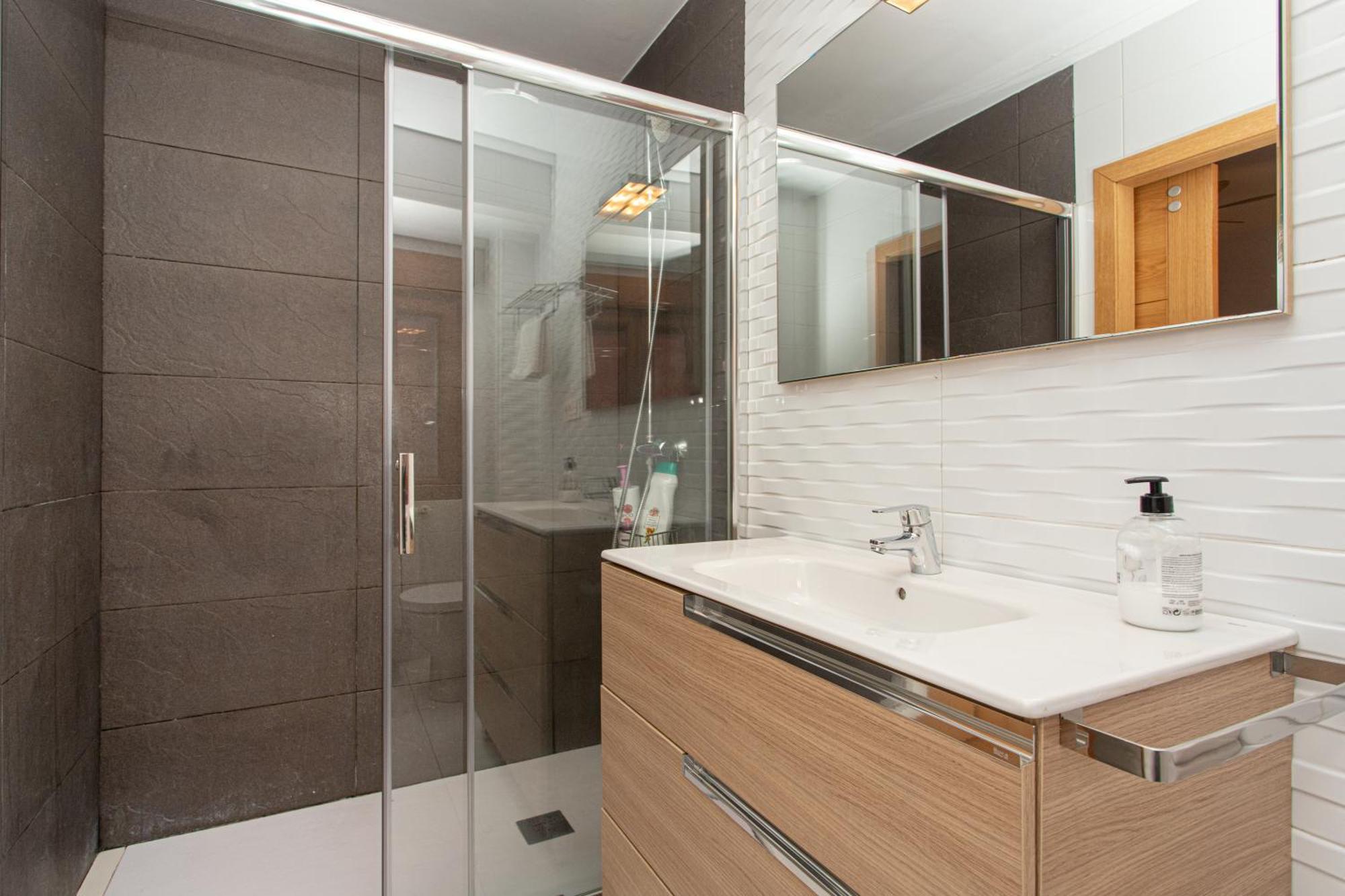 La Plaza De Cangas Apartamento Turistico Onís Екстериор снимка